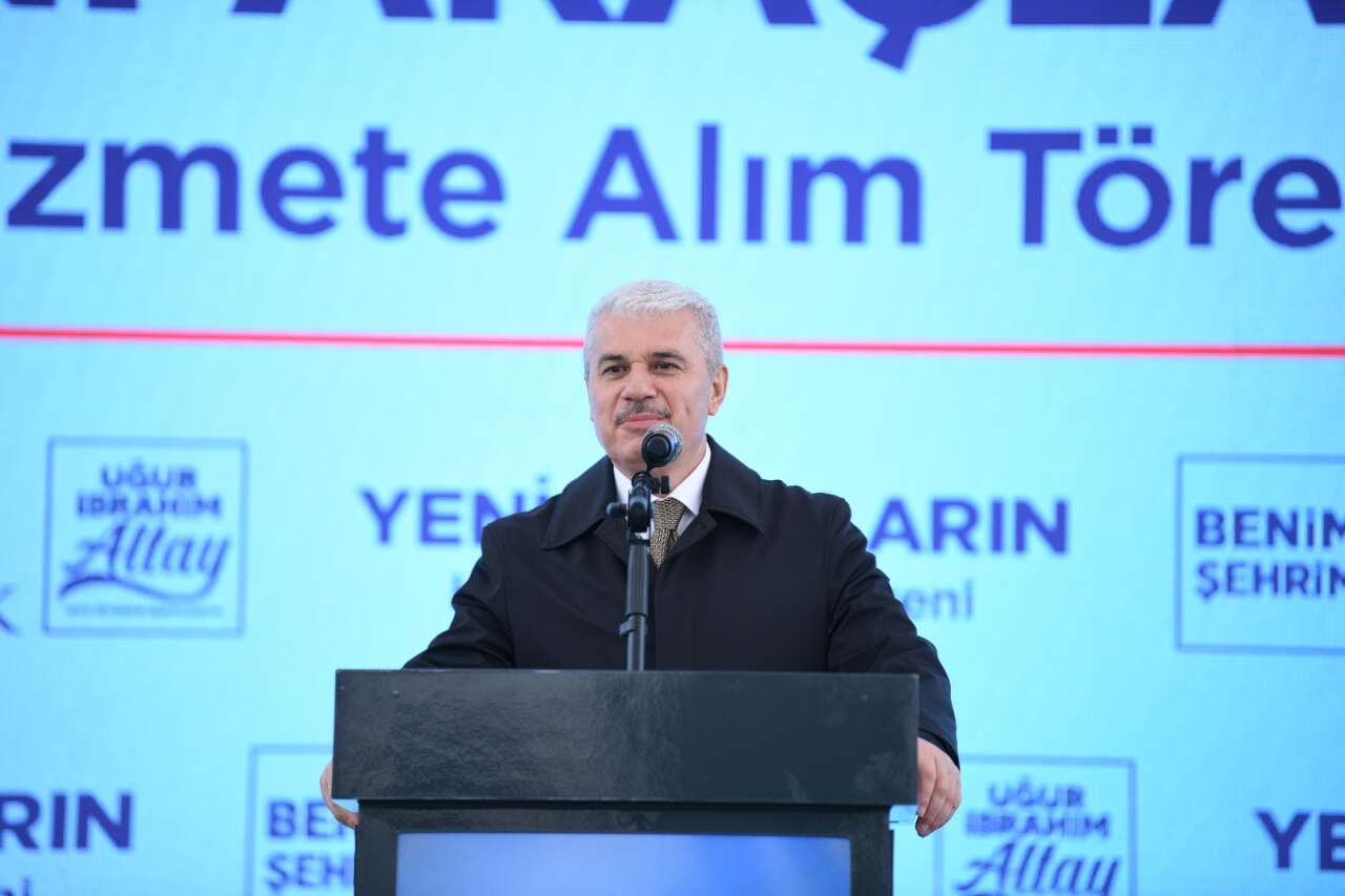 Konya Büyükşehir'e 54 yeni iş makinesi! Kışın karla mücadele yapıp yazın caddelerde çalışacak 14